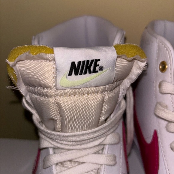 Nike Blazer Mid 77 Vintage World Tour Sneakers White Pink Magenta Women’s 8.5 - Picture 11 of 14